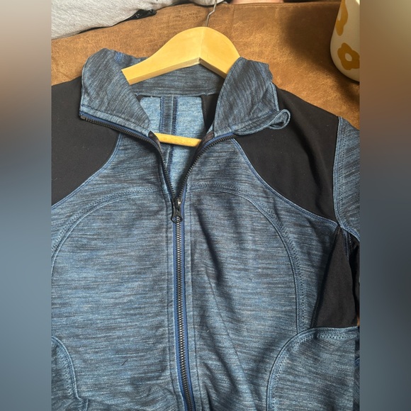 LULULEMON | forme jacket | size 10 - Picture 6 of 8